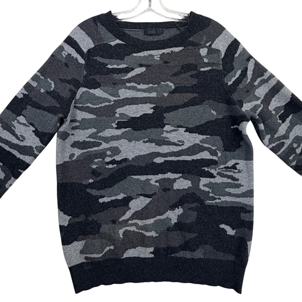 Truth Camo Crewneck Sweater Men Medium Gray Black Long Sleeve Knit SOFT AF - Picture 3 of 11